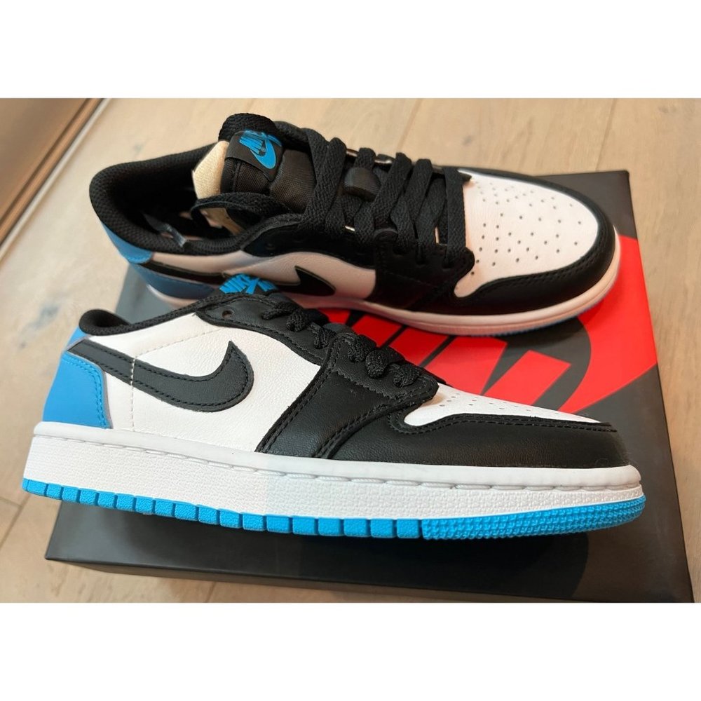 NEW Nike Womens Jordan 1 Retro Low OG Women’s Sz 5